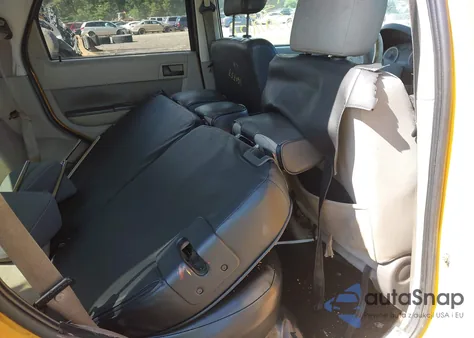 2012 Ford Escape Hybrid z USA, uszkodzony, nr VIN 1FMCU4K39CKA37603